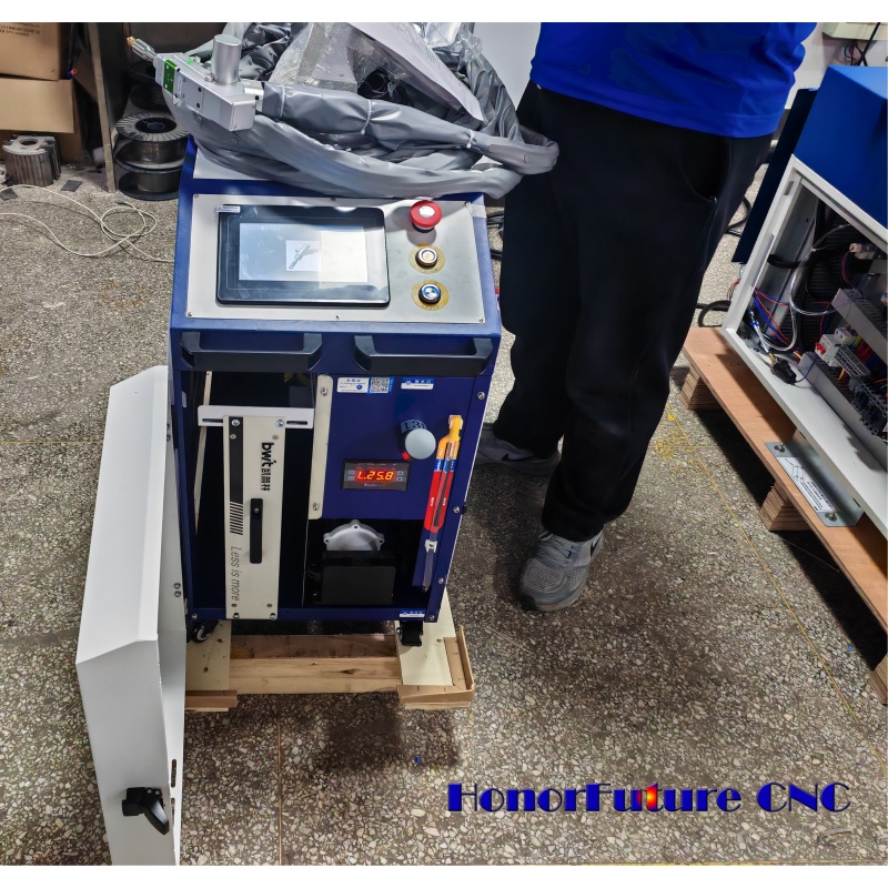 Industrial 1500W BWT Fiber Las - Industrial Laser Rust Removal Machine avaliação e preço